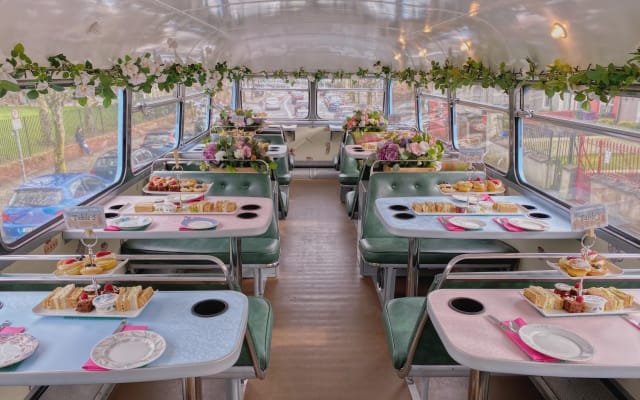 Afternoon Tea Bus Tour in Dublin