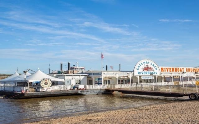 St. Louis Arch & River Cruise Tour
