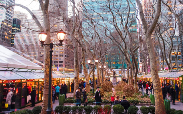 New York City Holiday Lights & Markets Tour