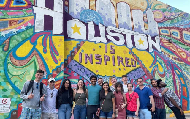 Howdy H-Town Street Art & Small Bar Tour