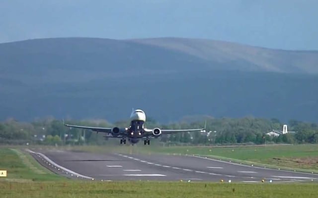 Cork Airport Private Transfer: Cork Airport to Killarney