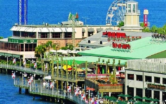 Private Kemah Boardwalk 4-hr Day Trip, Dining experience