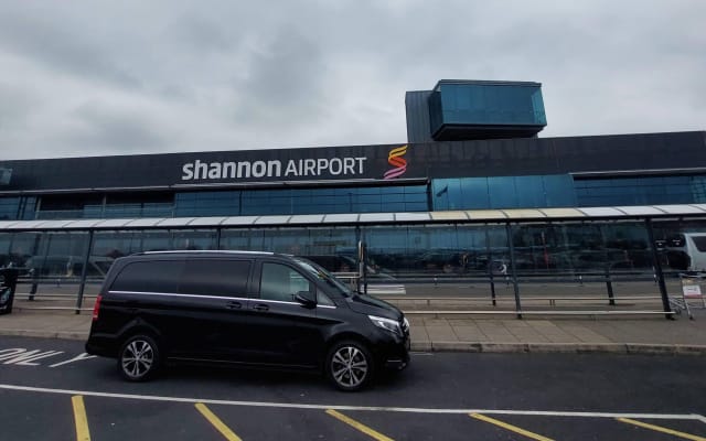 Dingle to Shannon Airport Premium Car Service