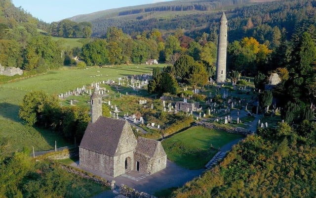 Dublin to Wicklow Mountains and Glendalough Private Day Tour 