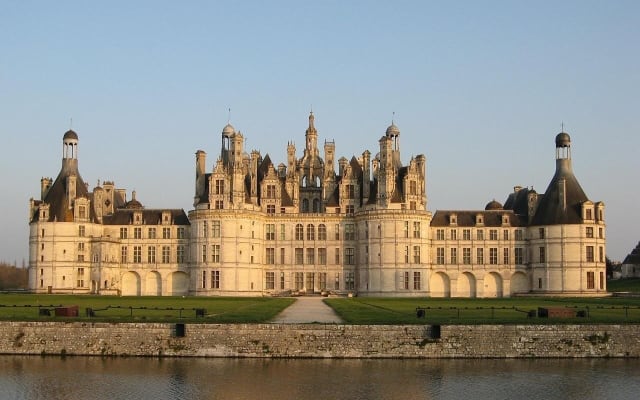 Loire Valley Day Trip from Paris with Small Group