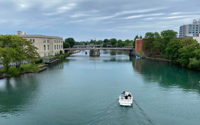 Buffalo to Niagara Falls E-Bike Tour