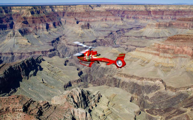 Grand Canyon Deluxe Helicopter and Hummer Tour