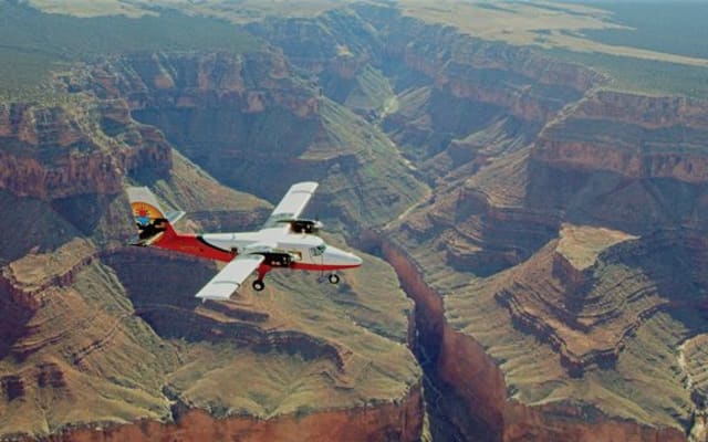 Grand Canyon South Rim Airplane & Hummer Tour