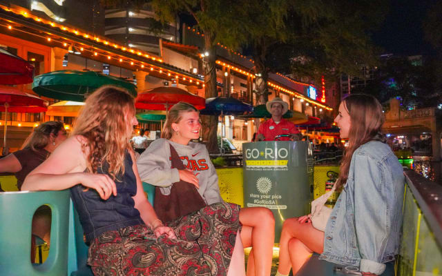 Scenic San Antonio Night Tour with Riverwalk Boat Tour