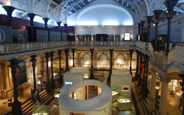 Dublin City and Museum Highlights Tour
