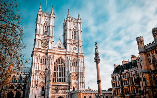 Westminster Abbey & Buckingham Palace Tour