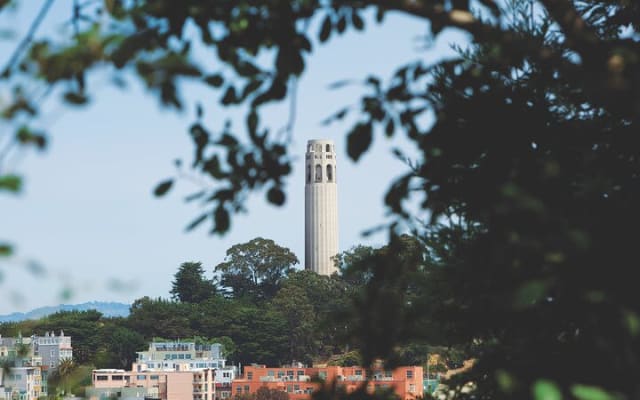 San Francisco Walking Tour: Coit Tower & Little Italy