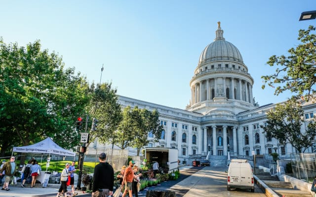 Downtown Madison Tour: Donuts, Sweet Treats & More