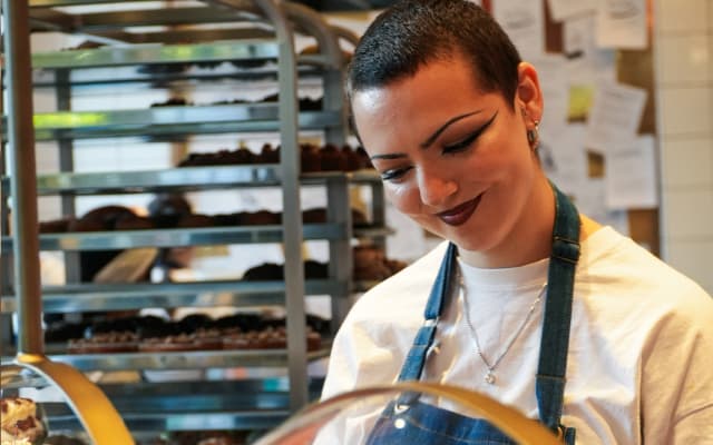 London Covent Garden Choose Your Own Sweet Treats & Tea