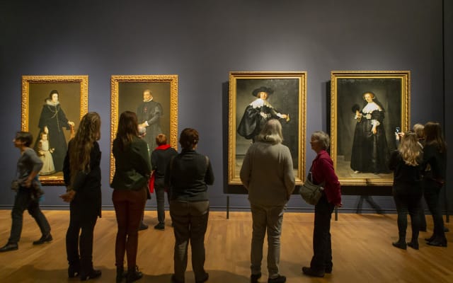 Skip-the-line to the Amsterdam Rijksmuseum & City tours 