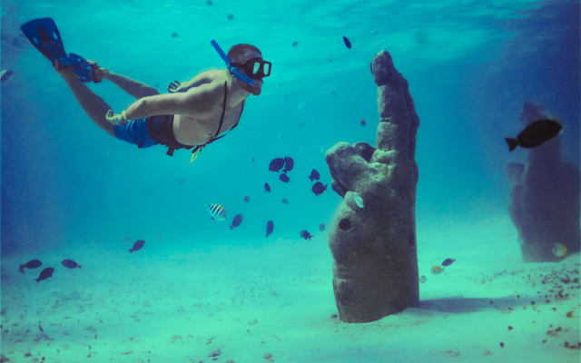 Isla Mujeres Luxury Sailing
