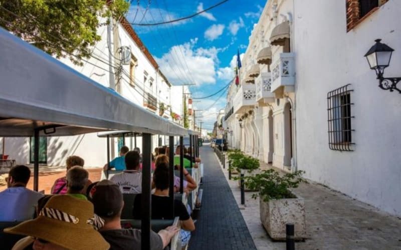 Punta Cana: Santo Domingo City Tour with Lunch - main image