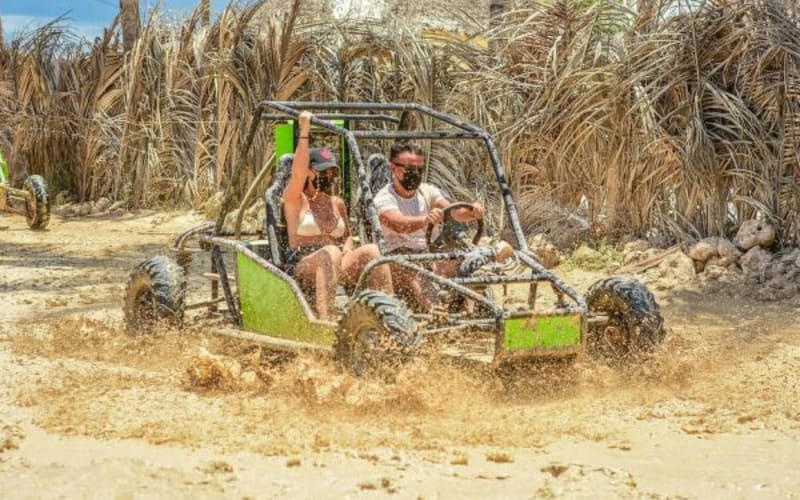 Extrémní dobrodružství na buginách v Punta Cana - main image