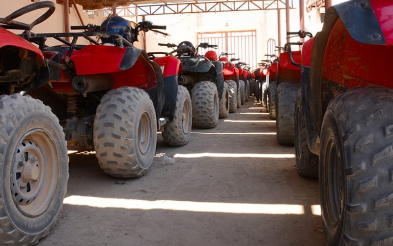 Dubai Desert Safari with Stargazing & Oriental Dinner - main image