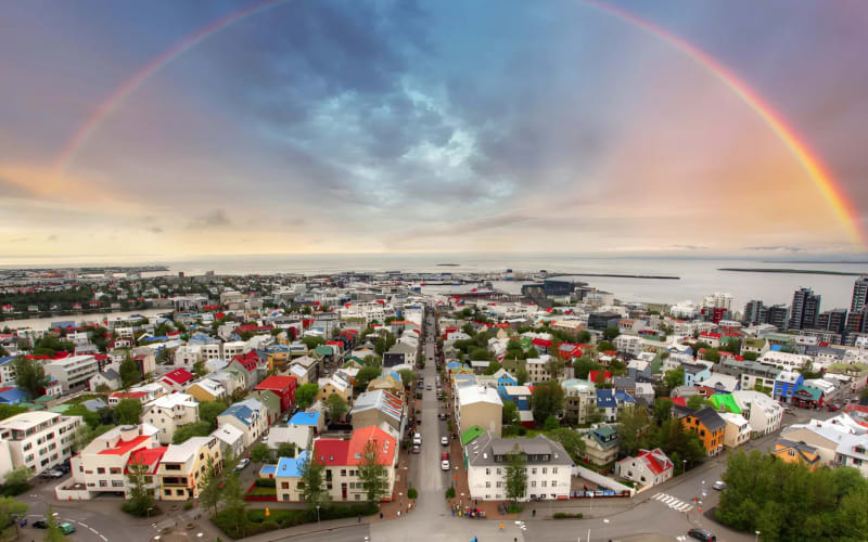 Reykjavik to KEF: Guided Bus Transfer - main image