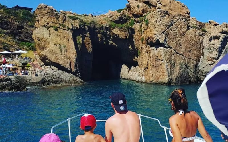 Boat Tour in Cefalù with Sightseeing, Swimming & Aperitif - main image