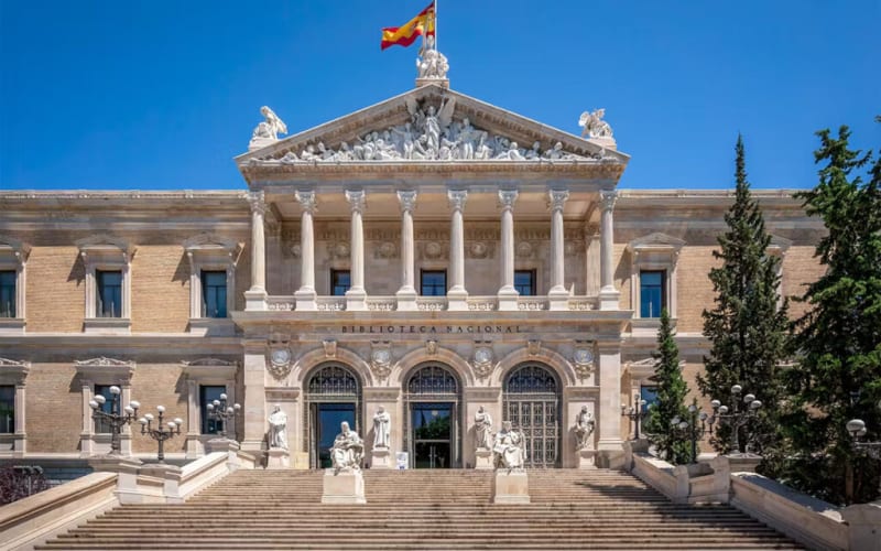 Madrid Essential: 48hr Hop-on, Hop-off Bus Tour - main image