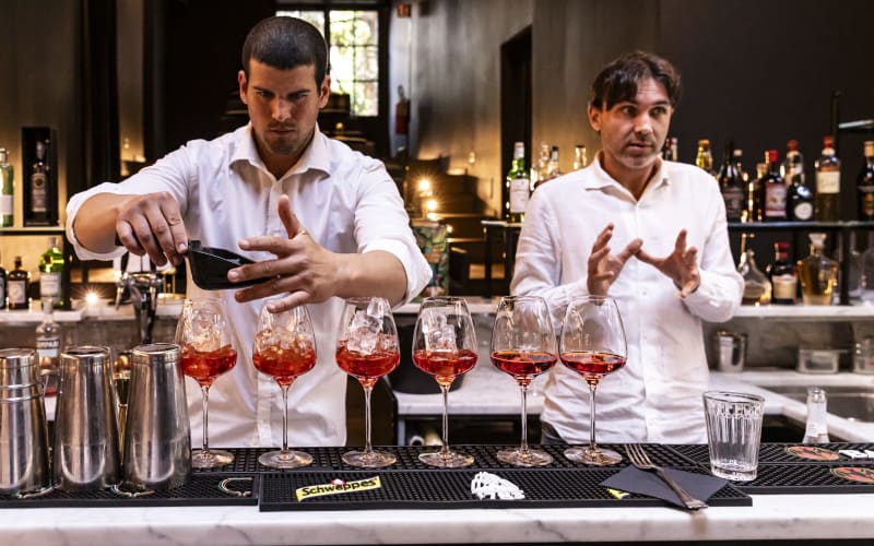 Late Night in Rome: VIP Golf Cart Drinks & Bites Tour - main image