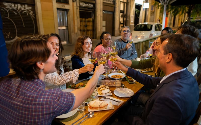Barcelona Poble Sec Tapas & Wine Tour - main image