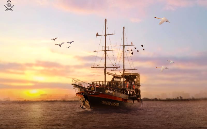 Tour Dubai: New Year's Eve Canal Pirate Ship Dinner Cruise - main image