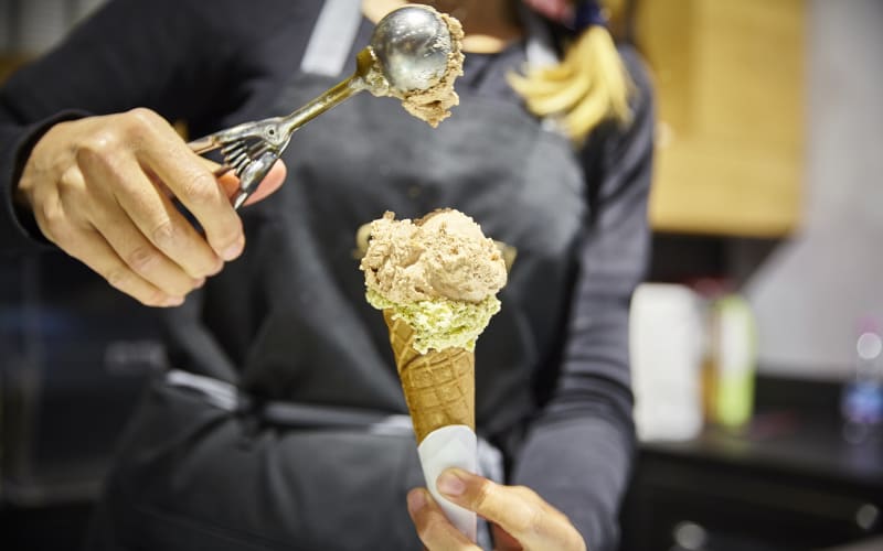 Private Rome Food Tour: Trastevere by Night With Wine, Pasta & Gelato - main image