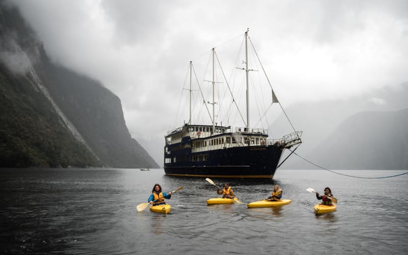 Milford Sound: Overnight Cruise with Water Activities - main image