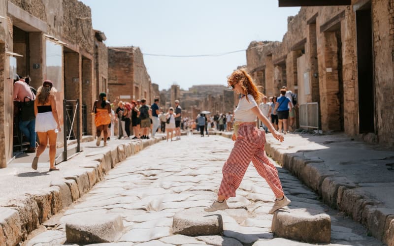 Pompeii Express Tour with Skip-the-Line & Archaeologist Guide - main image
