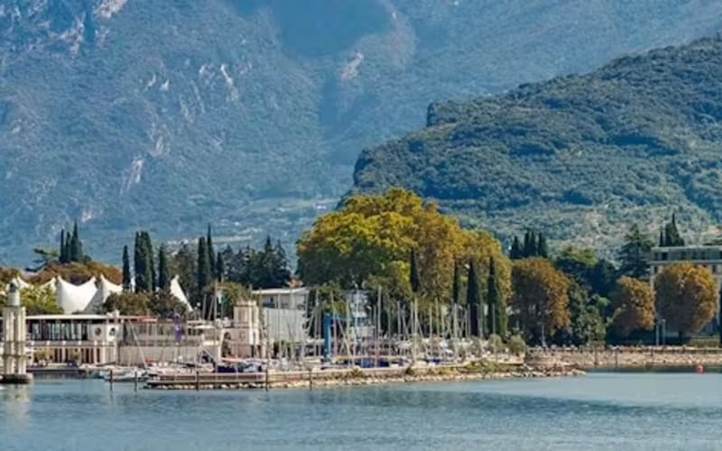 Gita in barca da Riva del Garda a Limone e Malcesine - main image