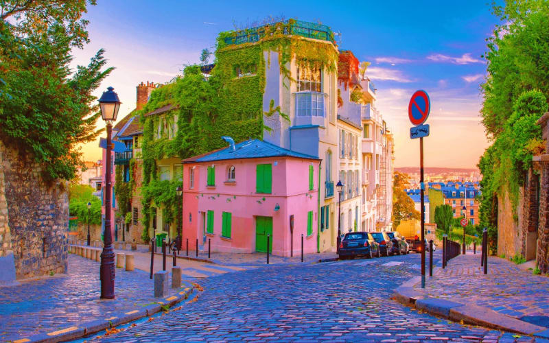 Free tour - the village of Montmartre, far from the crowds - main image