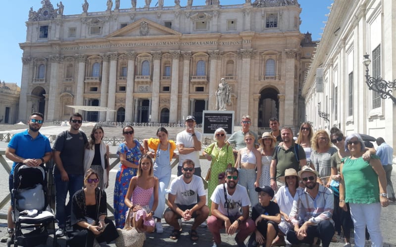 Tour por la Basílica de San Pedro y las Tumbas Papales - main image
