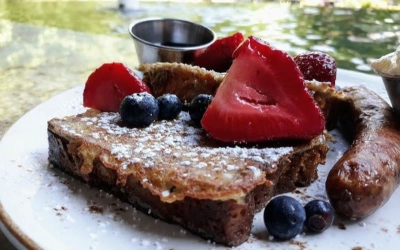 Small-Group Walking Tour in Greenville with Breakfast - main image