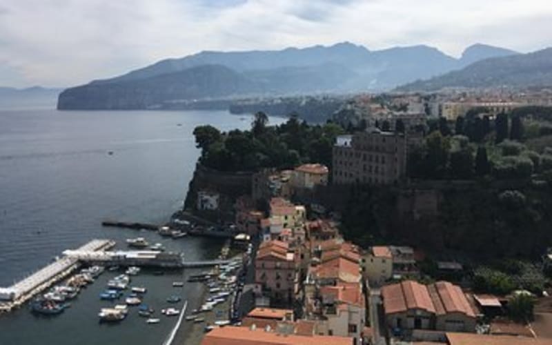 Pompeii, Sorrento And Positano From Naples Area - main image
