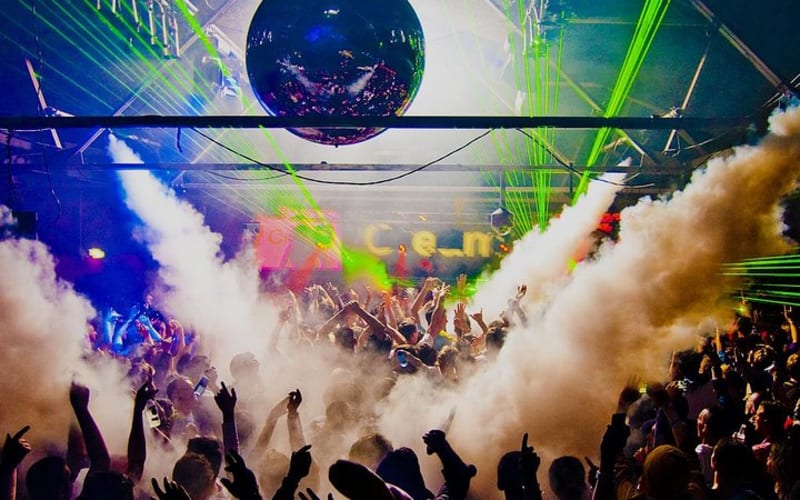 Amsterdam Nightlife Ticket & Bottle of Champagne - main image