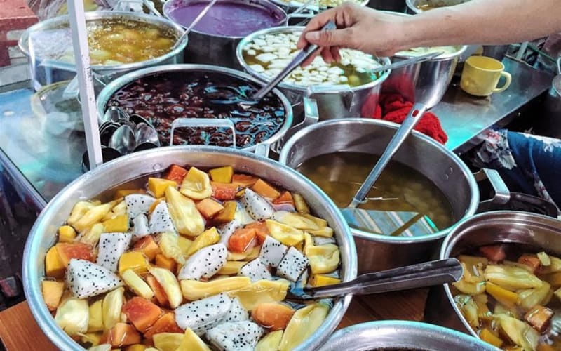 Walking street food tour - main image