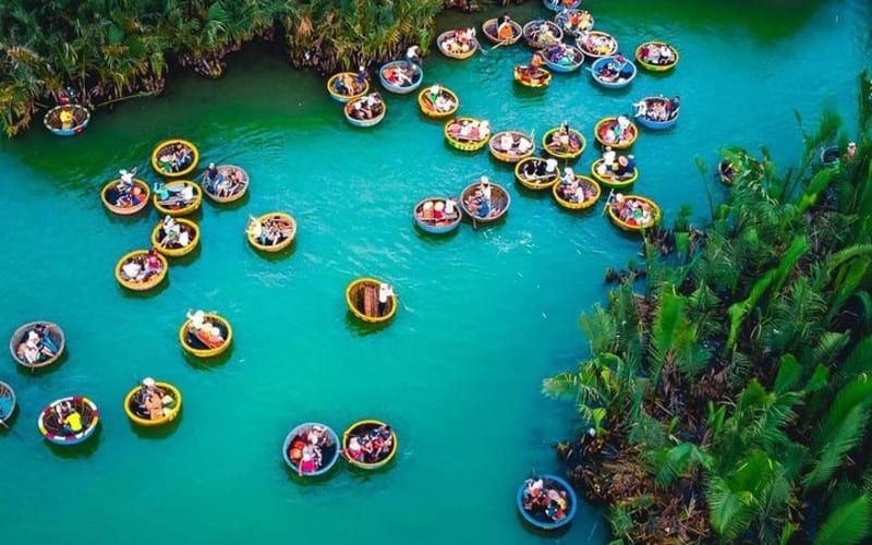 Local Food & River Sighseeing Tour - main image