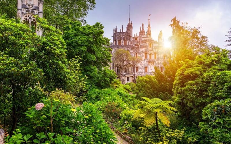 Quinta da Regaleira: E-ticket with audio & Sintra city tour - main image