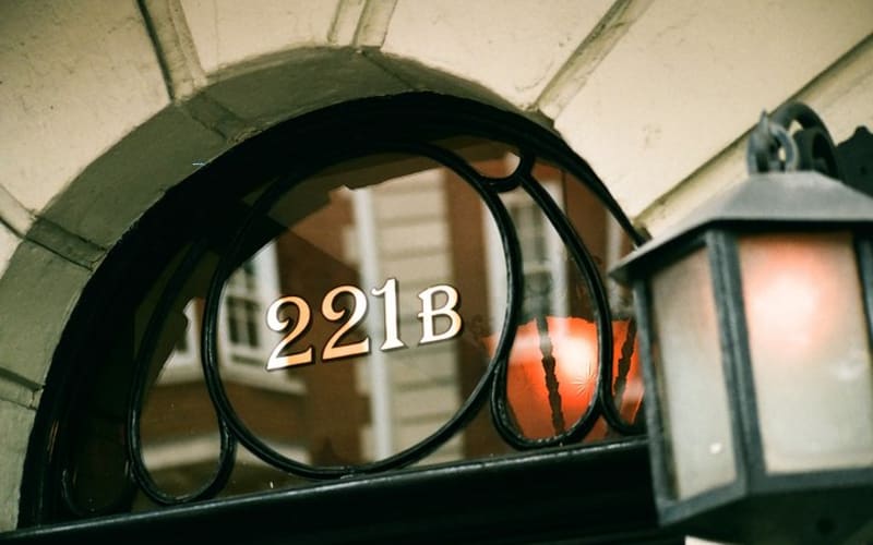 Sherlock Holmes Old London - Very Small Group Walking Tour - main image