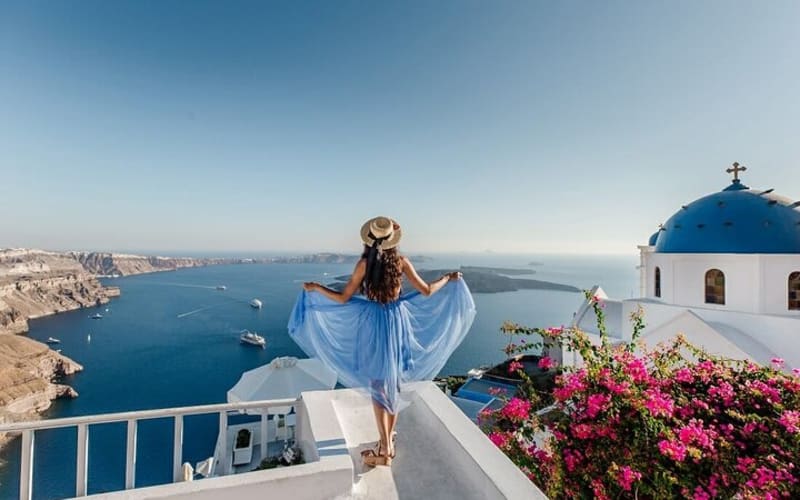 Private Full-Day Santorini Hidden Gems and Wine Experience - main image