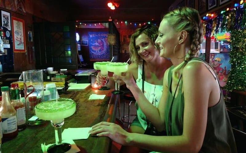 Beer By The Bywater: Food With History Tour In New Orleans - main image