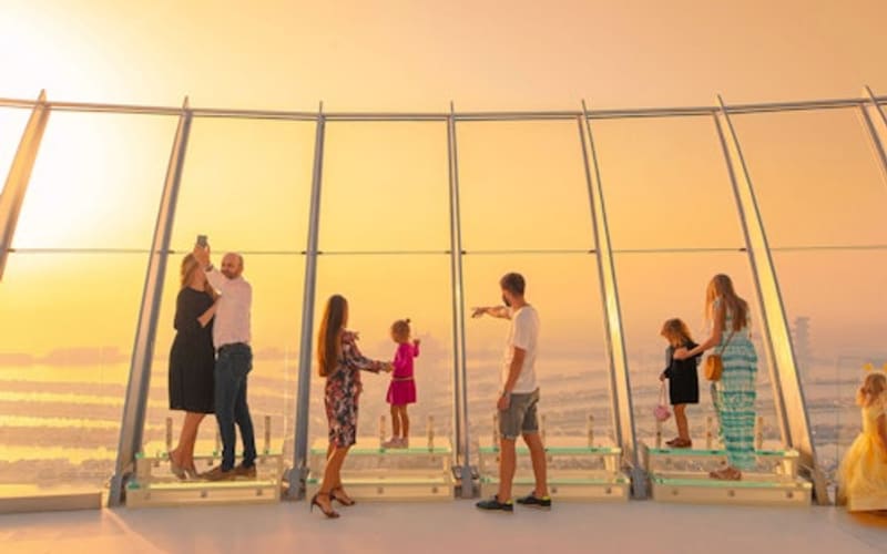 The View at The Palm: The View (Level 52) - main image