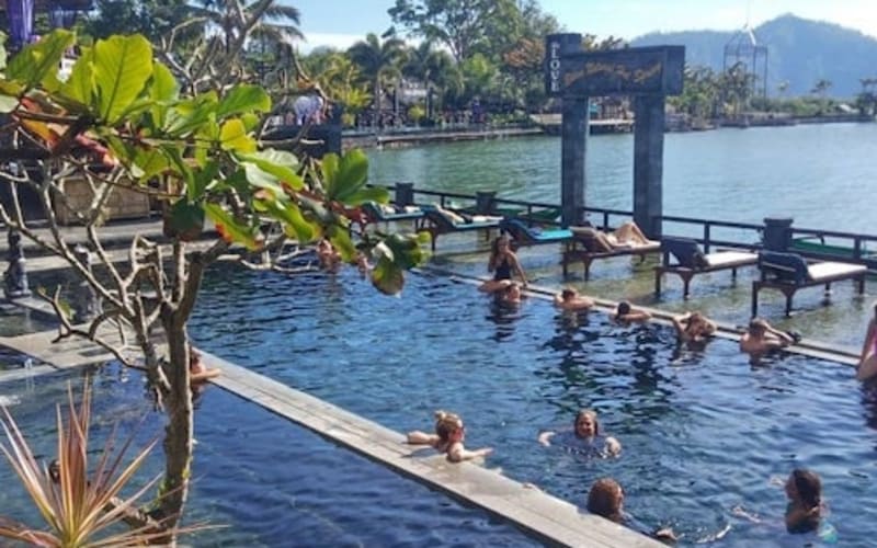 Batur Natural Hot Spring: Entry Ticket - main image