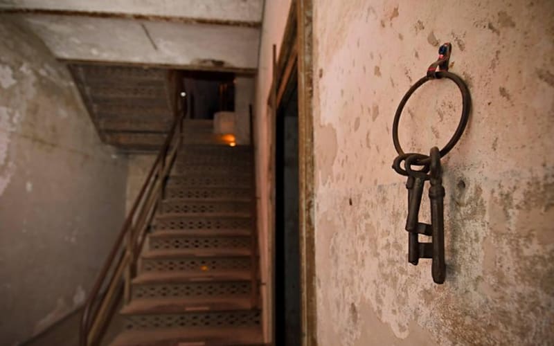 Charleston Haunted Jail Night-Time Walking Tour with Admission to Old City Jail - main image