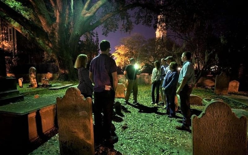 Charleston Ghost & Graveyard Night-Time Guided Walking Tour - main image