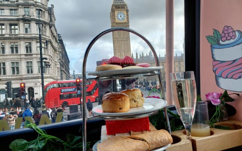 London Afternoon Tea Bus with Panoramic Tour - main image