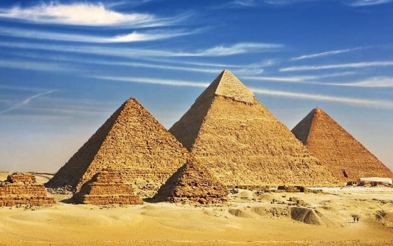 Pyramids of Giza, Old Cairo Citadel and Bazaar Female Guided Tour - main image